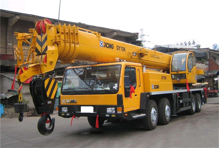 平遥县吊车出租选择重点